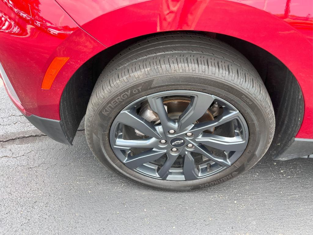 used 2023 Chevrolet Equinox car, priced at $25,999
