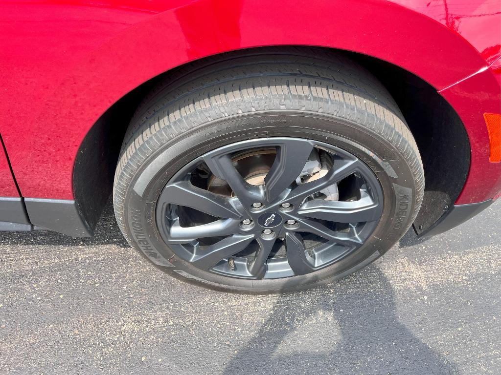 used 2023 Chevrolet Equinox car, priced at $25,999