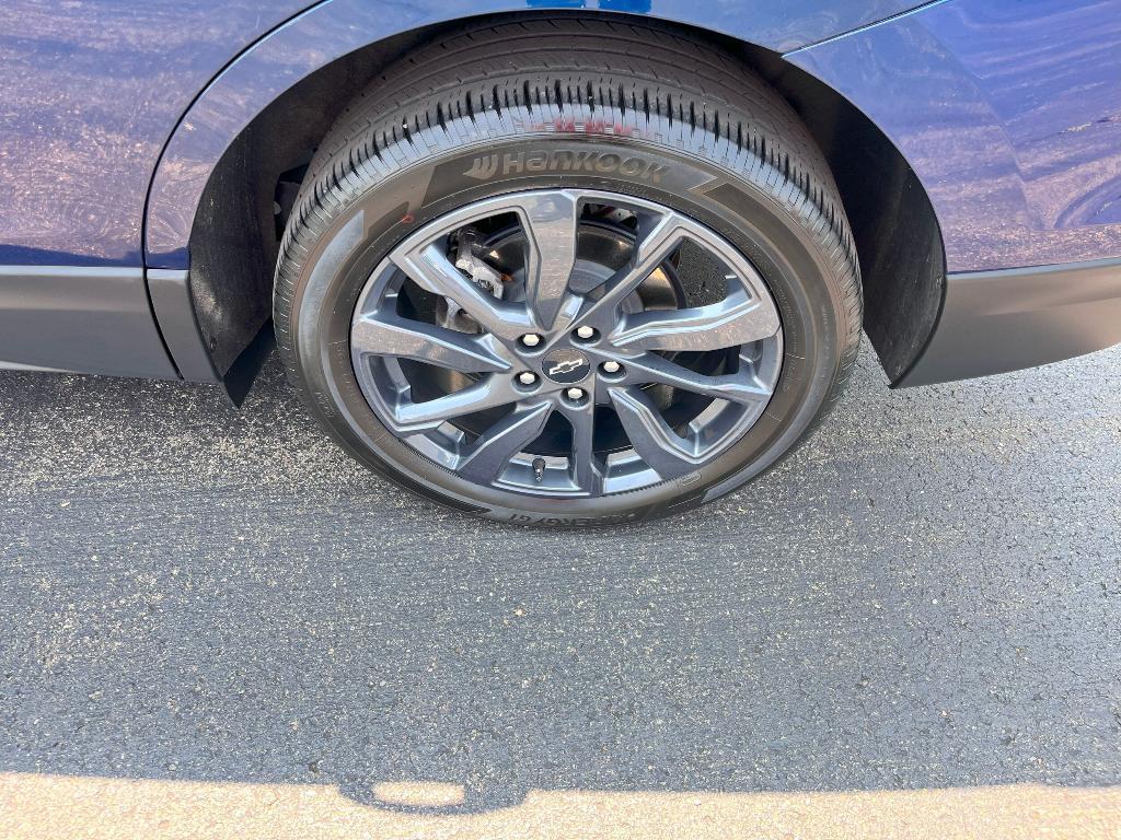 used 2023 Chevrolet Equinox car, priced at $24,999