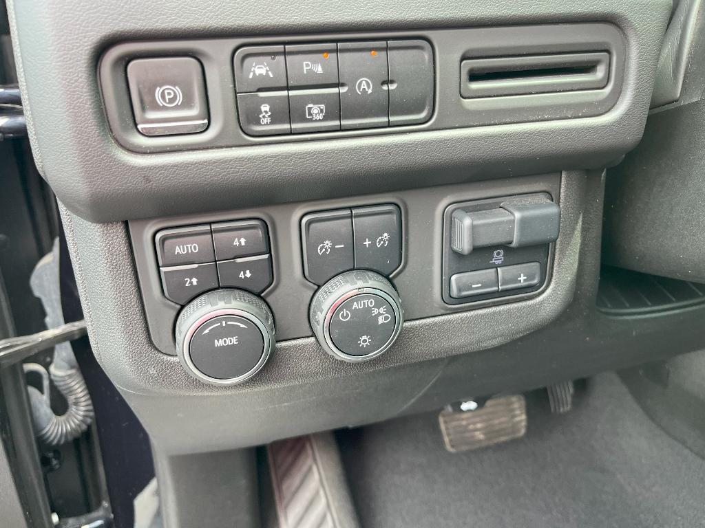 used 2023 Chevrolet Tahoe car, priced at $52,980