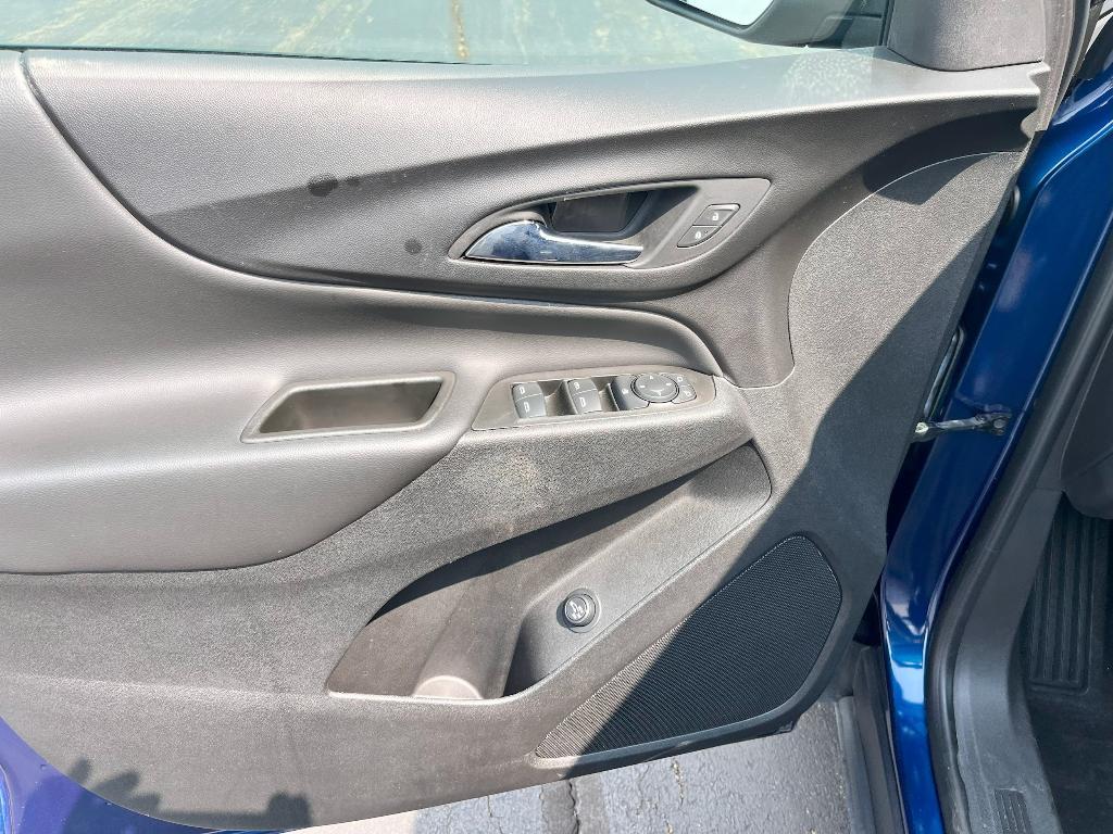 used 2022 Chevrolet Equinox car, priced at $21,194