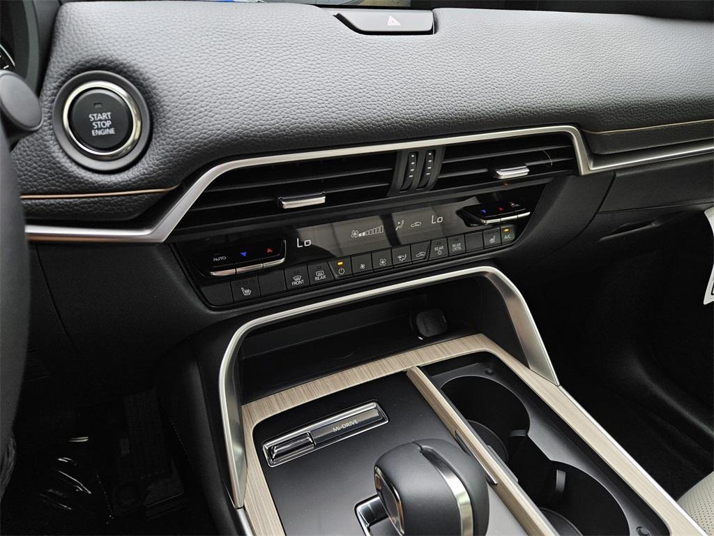new 2025 Mazda CX-90 car, priced at $40,376