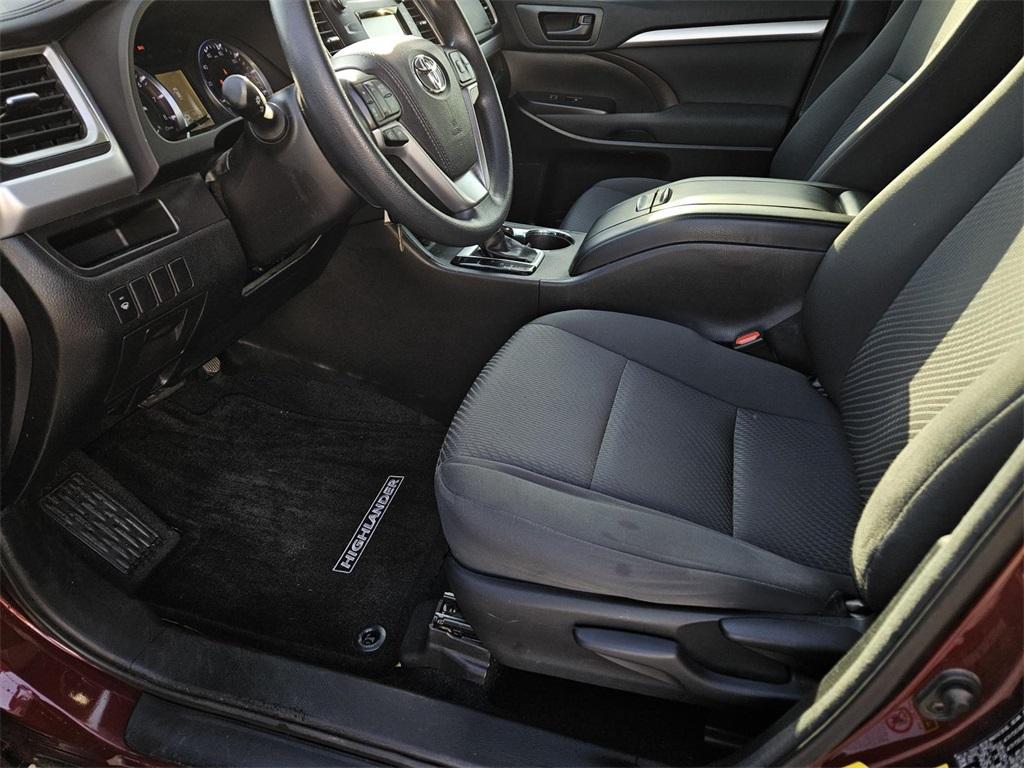 used 2016 Toyota Highlander car, priced at $22,500