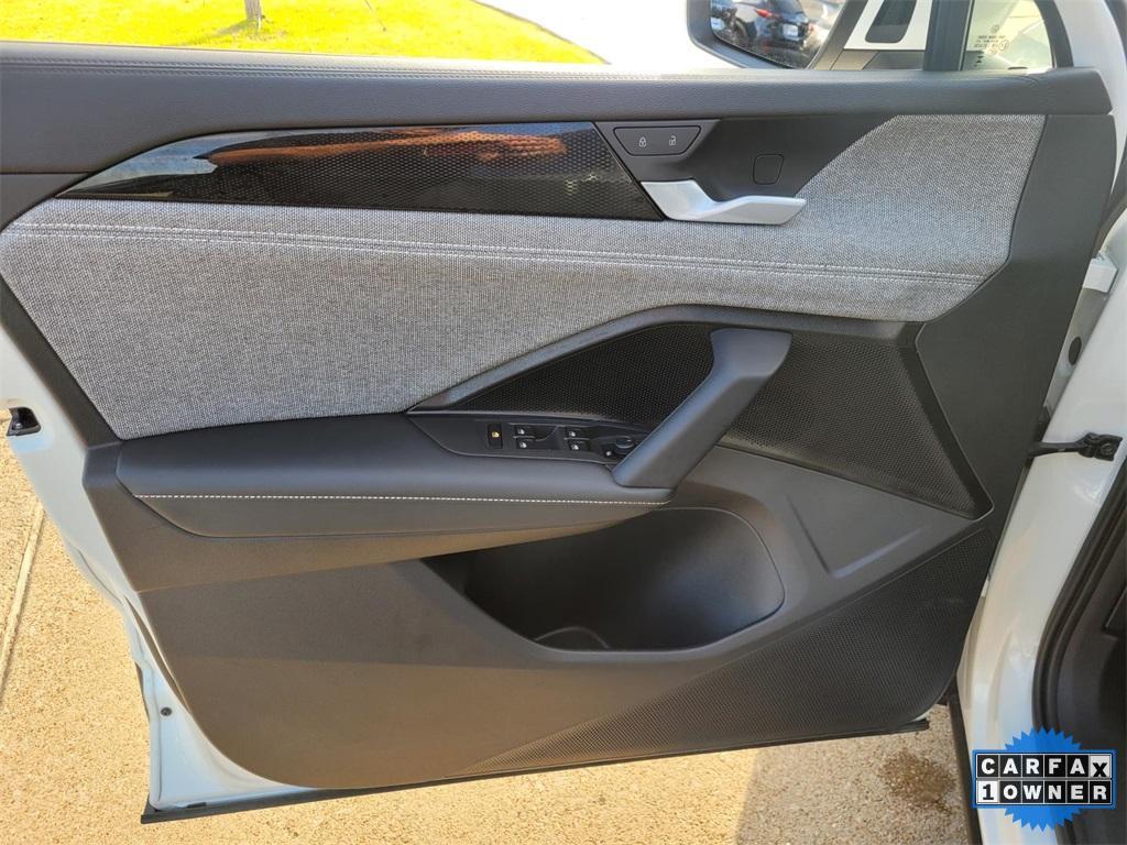 used 2025 Volkswagen Tiguan car, priced at $26,750