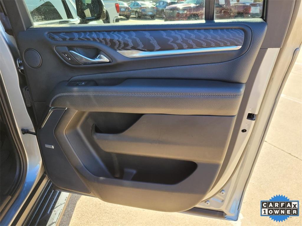 used 2023 GMC Yukon XL car, priced at $44,900