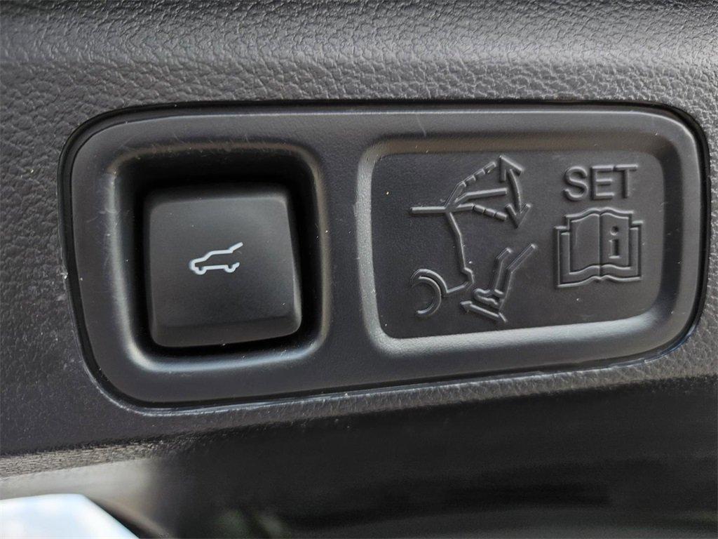 used 2023 Ford Expedition car, priced at $39,500
