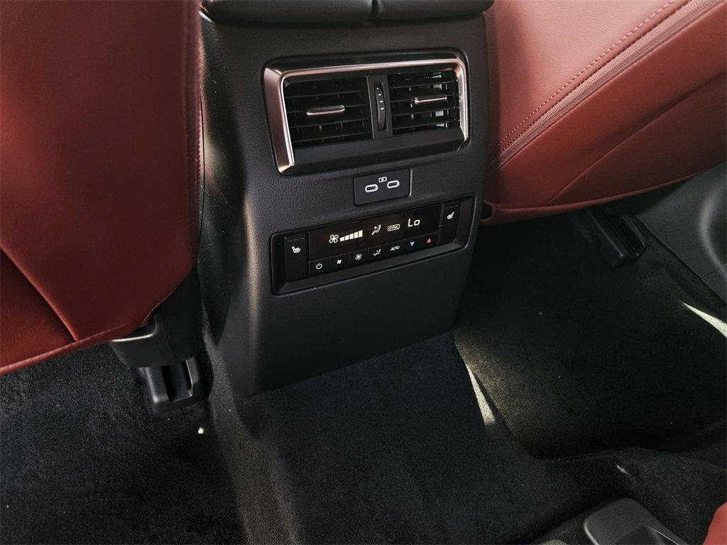 new 2025 Mazda CX-70 PHEV car, priced at $55,469