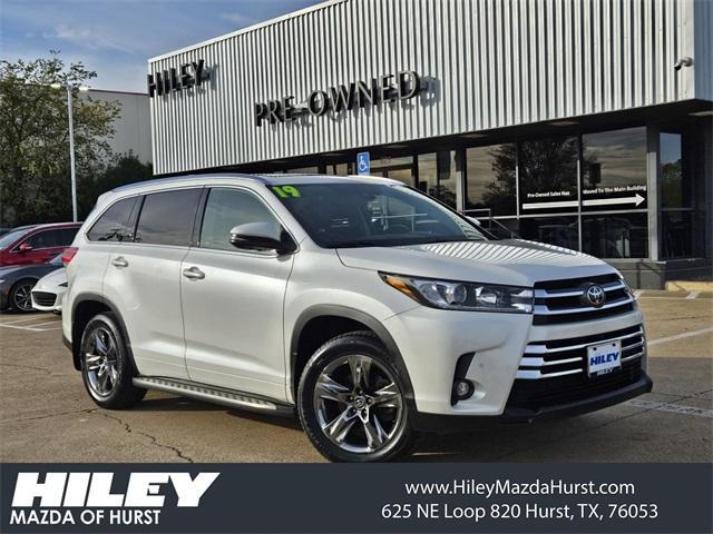 used 2019 Toyota Highlander car, priced at $24,788