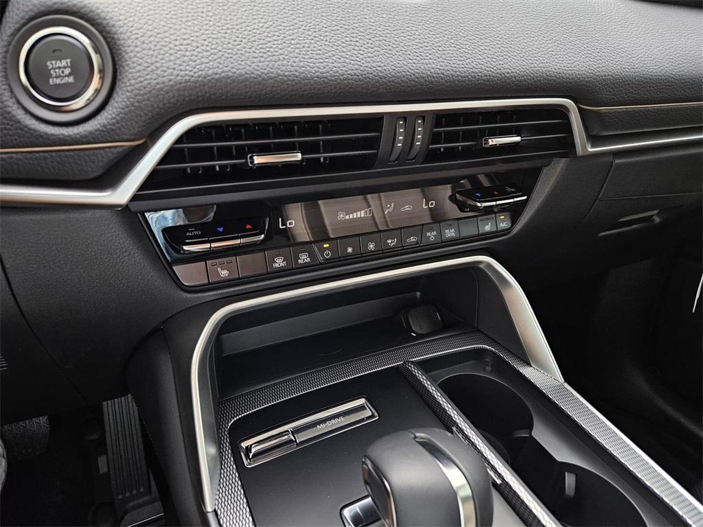 new 2025 Mazda CX-90 car, priced at $46,075