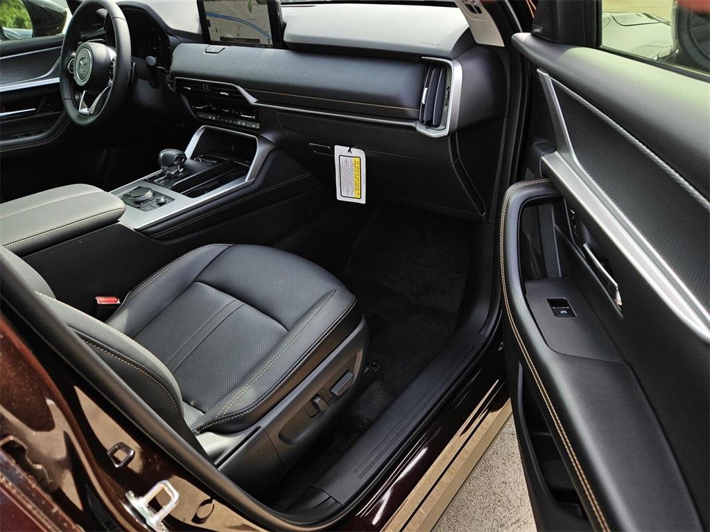new 2025 Mazda CX-90 car, priced at $46,075