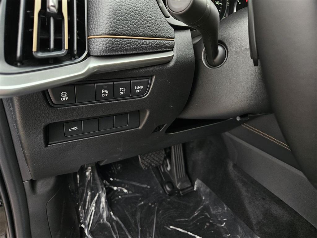 new 2025 Mazda CX-90 car, priced at $40,376