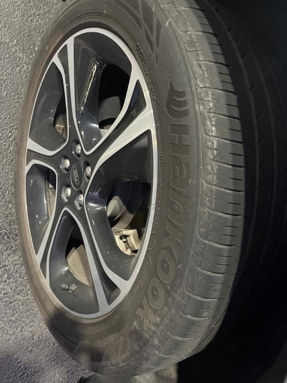 used 2023 Ford Edge car, priced at $31,500