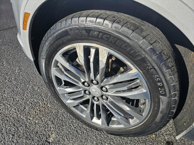 used 2017 Cadillac XT5 car, priced at $18,995