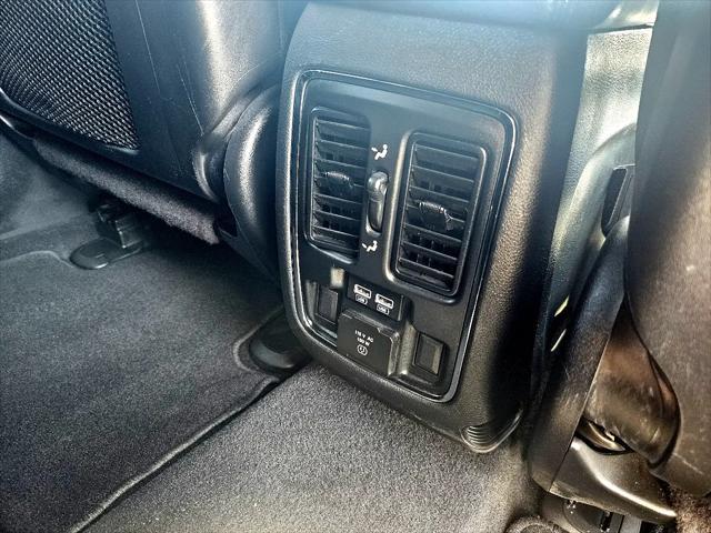 used 2020 Jeep Grand Cherokee car, priced at $19,995