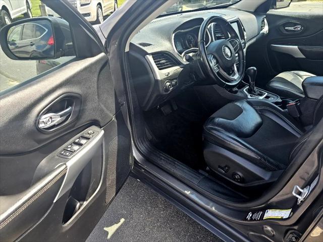 used 2018 Jeep Cherokee car, priced at $14,995