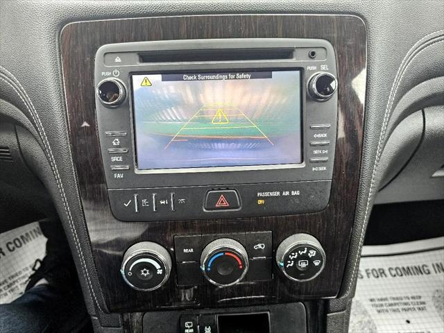 used 2015 Chevrolet Traverse car, priced at $12,995