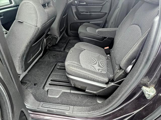 used 2015 Chevrolet Traverse car, priced at $12,995