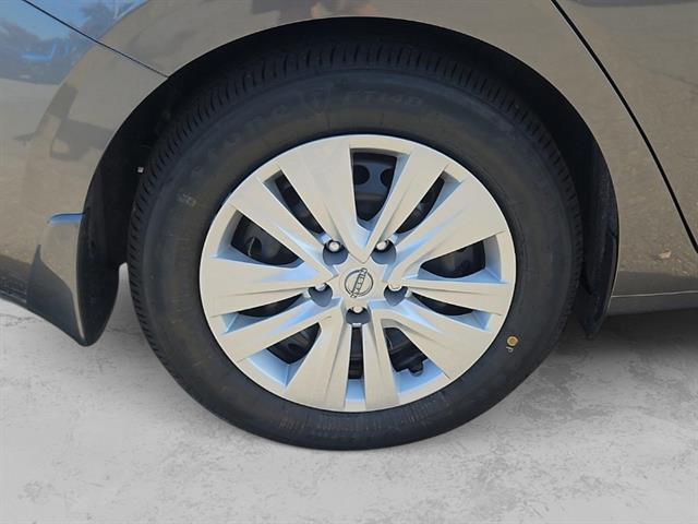 new 2025 Nissan Sentra car, priced at $21,536