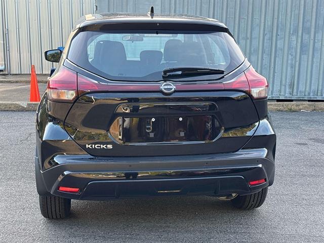 new 2025 Nissan Kicks Play car, priced at $22,347