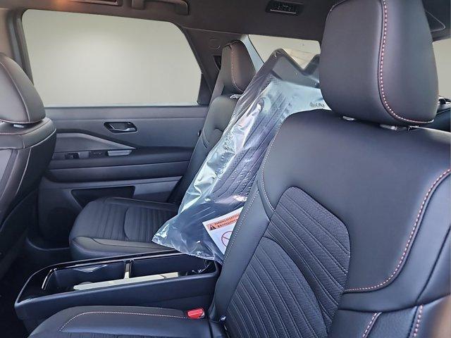 new 2025 Nissan Pathfinder car, priced at $46,175