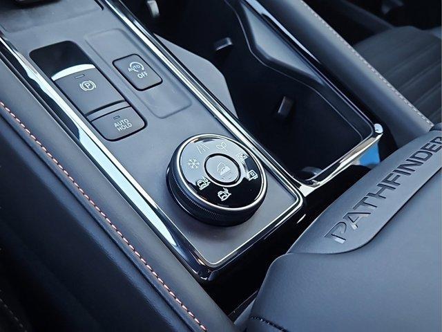 new 2025 Nissan Pathfinder car, priced at $46,175