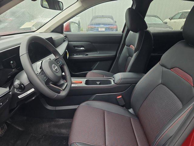 new 2025 Nissan Kicks car, priced at $28,083