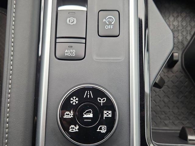 new 2025 Nissan Pathfinder car, priced at $43,570
