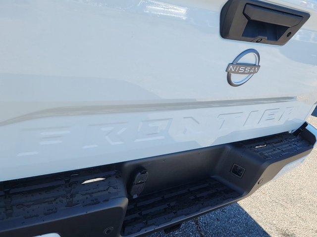 new 2025 Nissan Frontier car