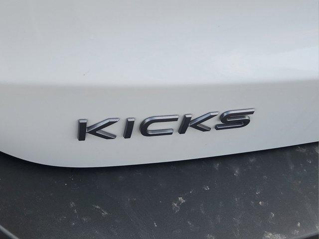 new 2025 Nissan Kicks car, priced at $27,039