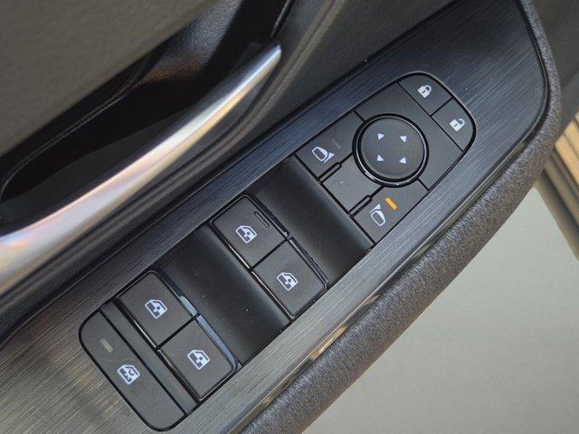 new 2025 Nissan Kicks car, priced at $29,040