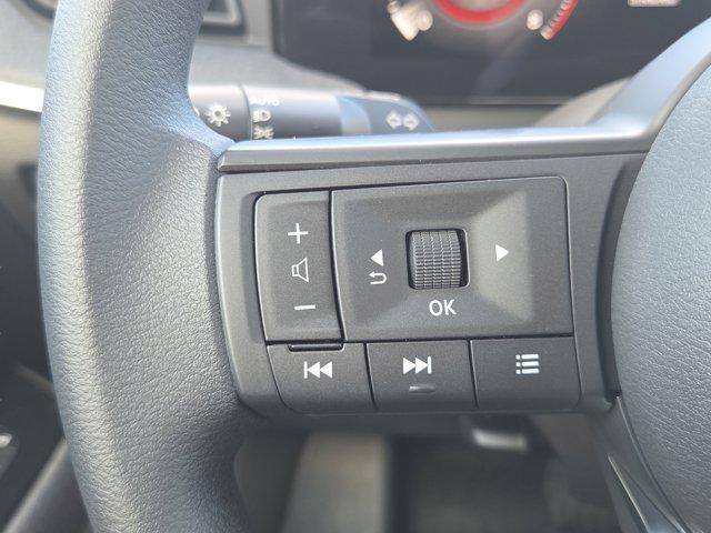 new 2025 Nissan Kicks car, priced at $29,040