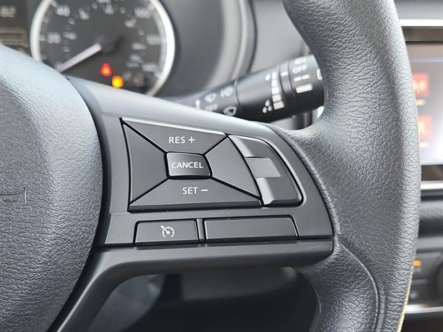 new 2025 Nissan Kicks Play car, priced at $22,347