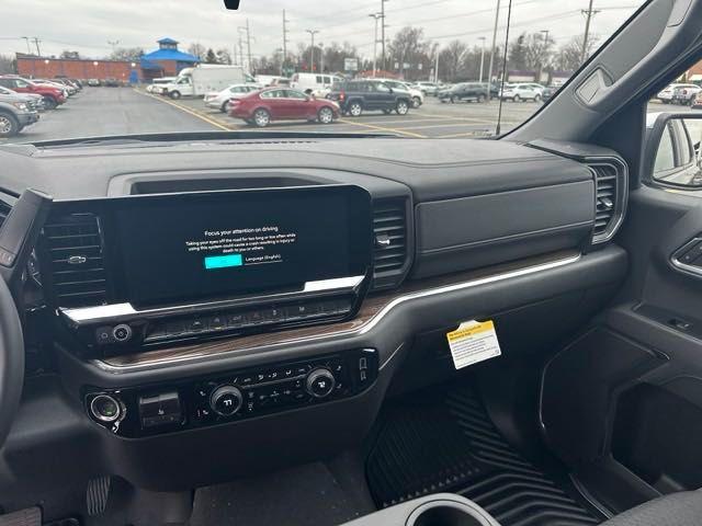 new 2025 Chevrolet Silverado 1500 car, priced at $52,595