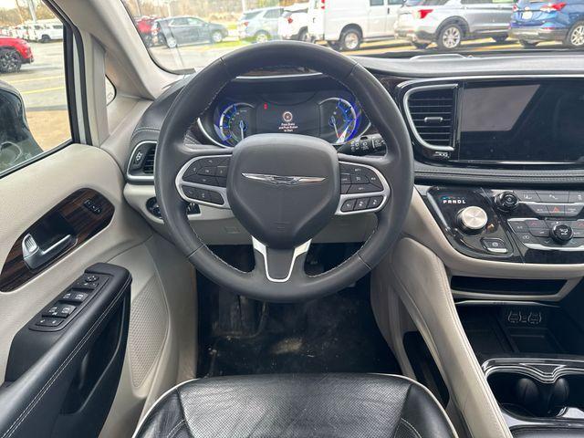 used 2023 Chrysler Pacifica Hybrid car, priced at $30,995