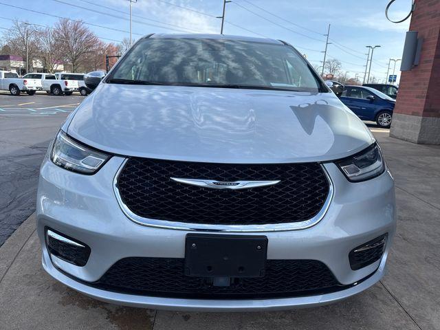 used 2023 Chrysler Pacifica Hybrid car, priced at $30,995