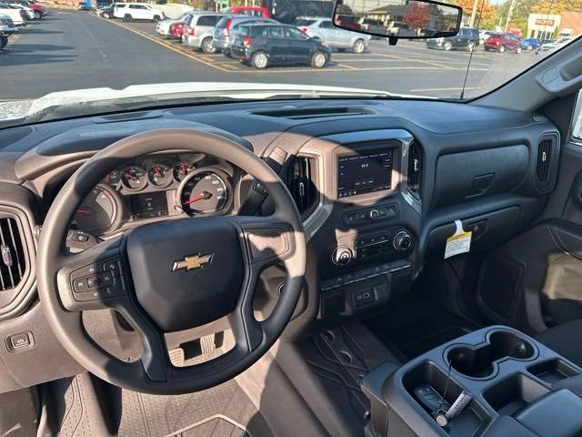 new 2025 Chevrolet Silverado 1500 car, priced at $41,280