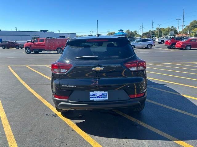 new 2025 Chevrolet TrailBlazer car, priced at $25,630