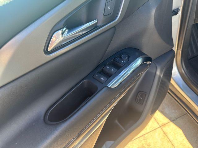 used 2025 Chevrolet Traverse car, priced at $35,749