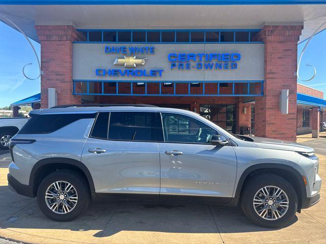 used 2025 Chevrolet Traverse car, priced at $35,749