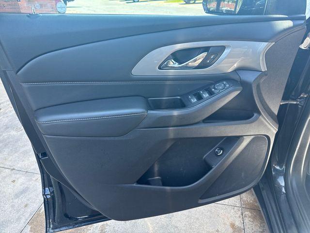 used 2018 Chevrolet Traverse car, priced at $13,995