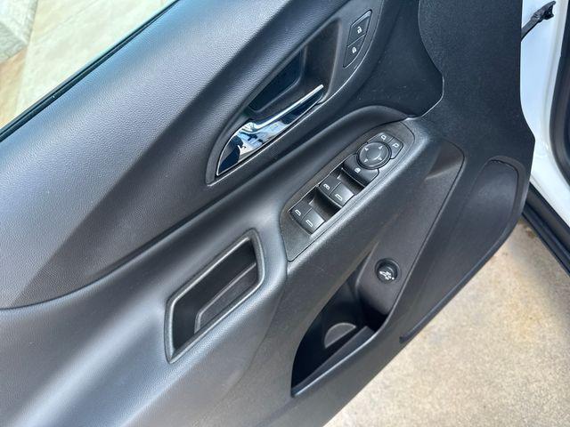 used 2022 Chevrolet Equinox car, priced at $19,995