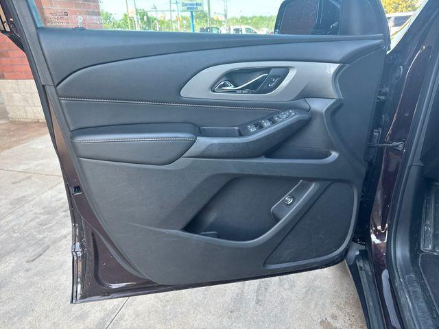 used 2020 Chevrolet Traverse car, priced at $18,995