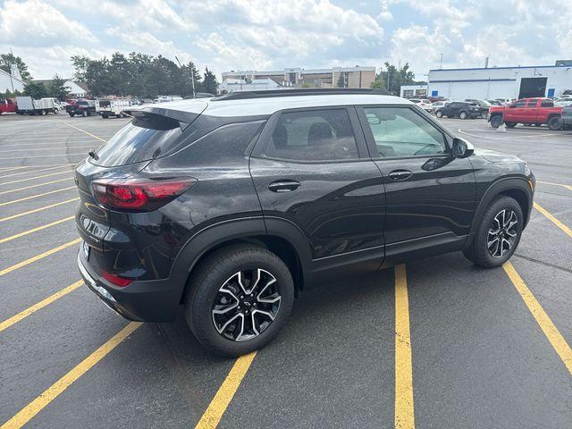 new 2025 Chevrolet TrailBlazer car, priced at $31,030