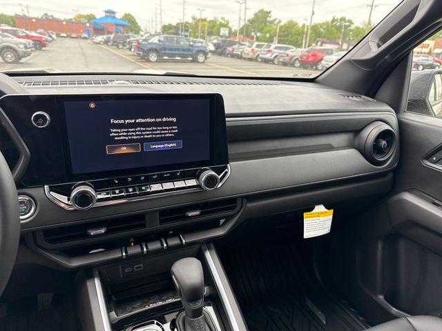 new 2025 Chevrolet Colorado car
