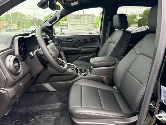 new 2025 Chevrolet Colorado car