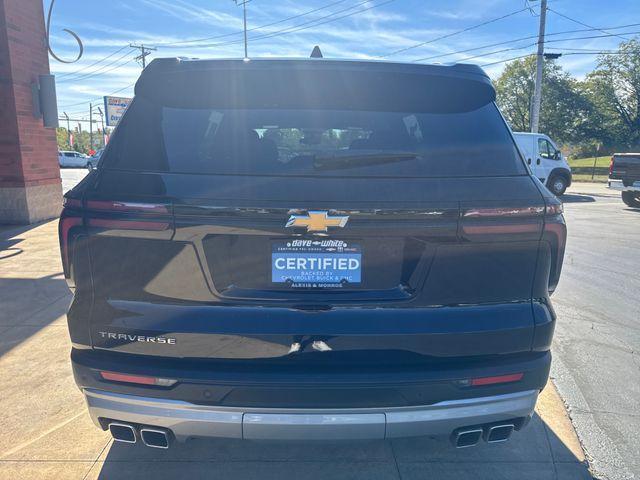 used 2025 Chevrolet Traverse car, priced at $39,995