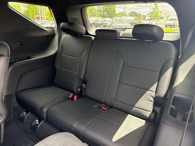 new 2025 Chevrolet Traverse car, priced at $43,995