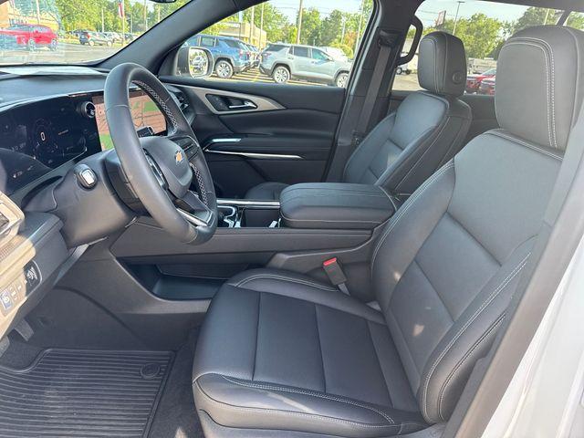 new 2025 Chevrolet Traverse car, priced at $46,365
