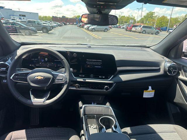 new 2025 Chevrolet Equinox car