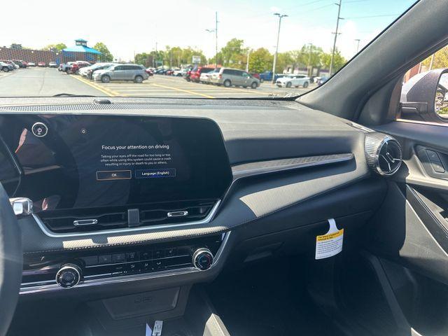 new 2025 Chevrolet Equinox car